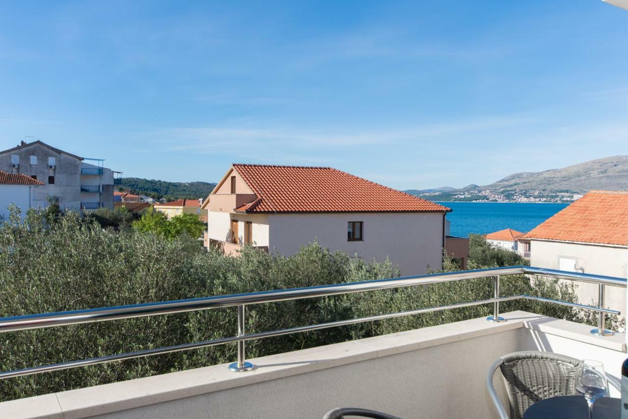 Apartments Fumija Trogir Exterior foto